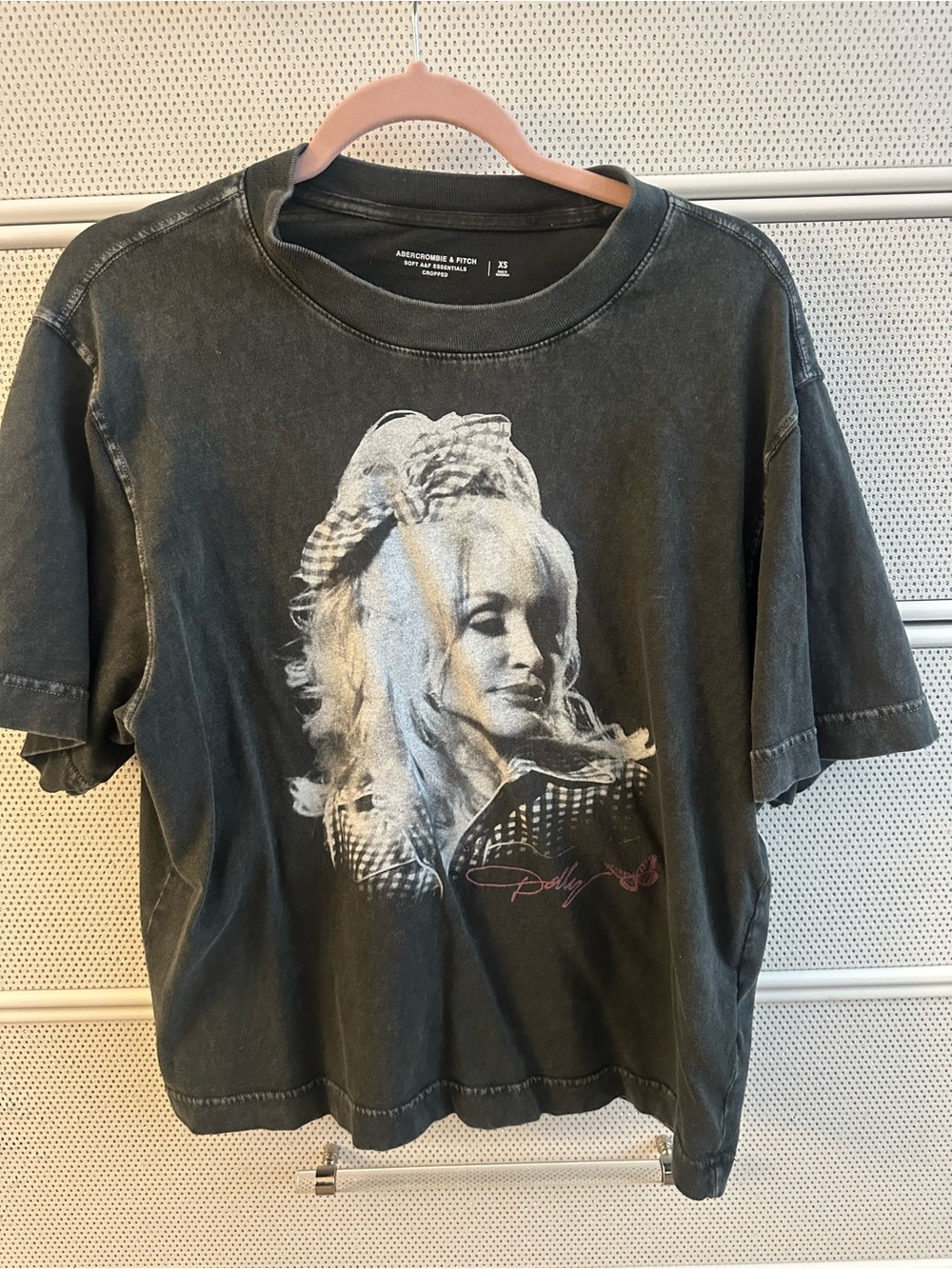 Abercrombie & Fitch Cropped Soft A&F Essentials Tee - Black